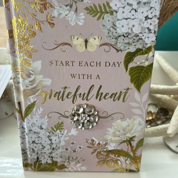 New Start each day with a grateful heart blank journal lined with jewels pink - Picture 1 of 5